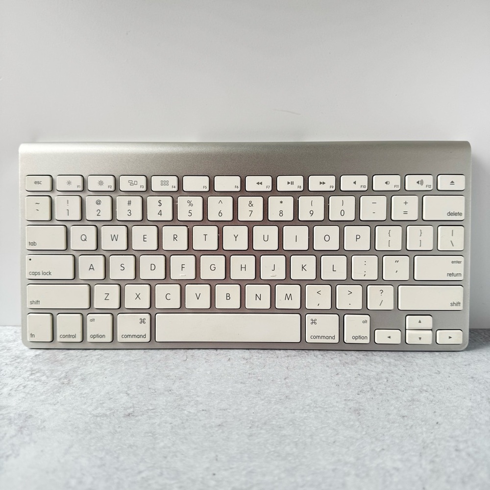 Apple Wireless Keyboard
